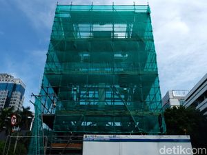 Tugu Jam Thamrin Mulai Direlokasi