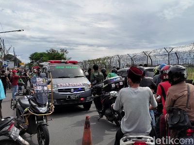 Ada Kecelakaan, Lalin Pondok Cabe Macet