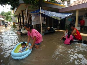 Kota Tegal Kebanjiran Diguyur Curah Hujan Tinggi