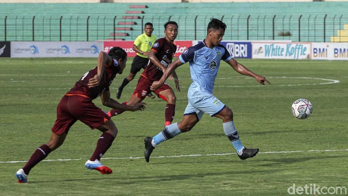 Borneo FC meraih poin sempurna kala bentrok dengan Persela Lamongan dalam lanjutan BRI Liga 1. Pesut Etam menaklukkan Laskar Joko Tingkir 2-0.