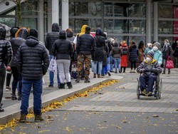 Amukan COVID-19 di Eropa Bikin Pemulihan Ekonomi Sirna