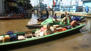 Geliat Pasar Sungai Durian Saat Banjir Sintang Berangsur Surut