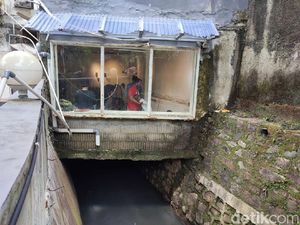 Pemilik Setuju Bangunan di Atas Saluran Air Kemang Dibongkar: Memang Tak Boleh Pemilik Setuju Bangunan di Atas Saluran Air Kemang Dibongkar: Memang Tak Boleh