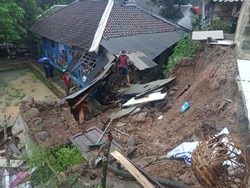 3 Rumah Petani Rusak Diterjang Longsor di Panggarangan