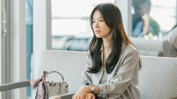 Mantel Song Hye Kyo