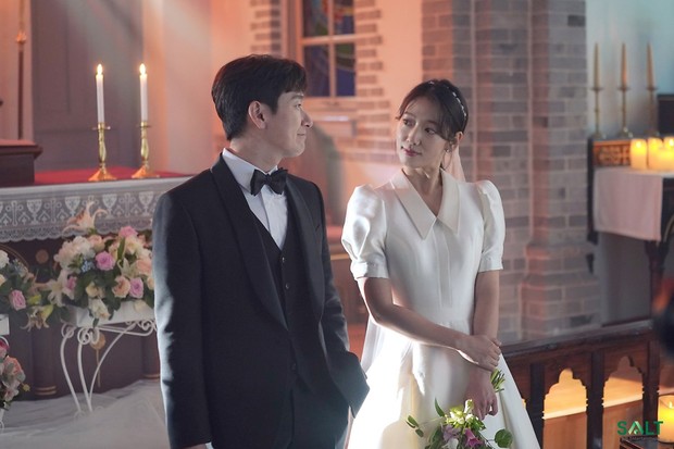 Park Shin Hye dan Cho Seung Woon menikah dalam drama Sisyphus The Myth