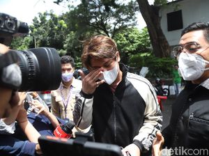 Rizky Billar Tersangka, Pemeriksaan Berlanjut Malam Ini! Rizky Billar Tersangka, Pemeriksaan Berlanjut Malam Ini!