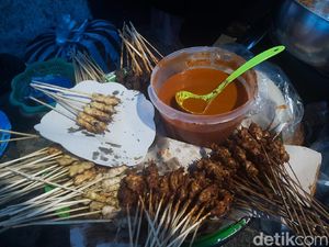 Sudah Berjualan 24 Tahun, Sate Pasar Seni Senggigi Tetap Diantre Pengunjung Sudah Berjualan 24 Tahun, Sate Pasar Seni Senggigi Tetap Diantre Pengunjung