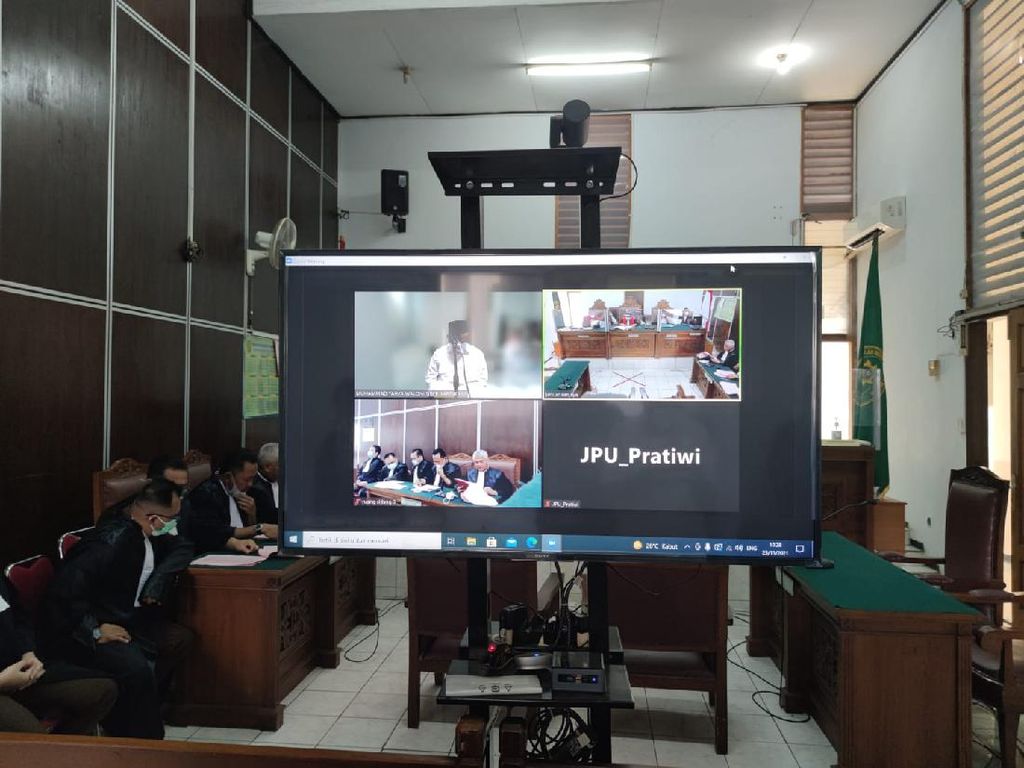 Yahya Waloni Didakwa dalam Kasus Dugaan Ujaran Kebencian dan Penodaan Agama Yahya Waloni Didakwa dalam Kasus Dugaan Ujaran Kebencian dan Penodaan Agama