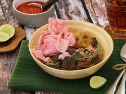 Racikan Soto dari Luar Pulau Jawa yang Semerbak Kaya Rempah