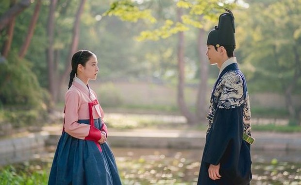 Sung Deok Im dan Lee San dalam Thee Red Sleeve Cuff/MBC Drama Sung Deok Im dan Lee San dalam Thee Red Sleeve Cuff