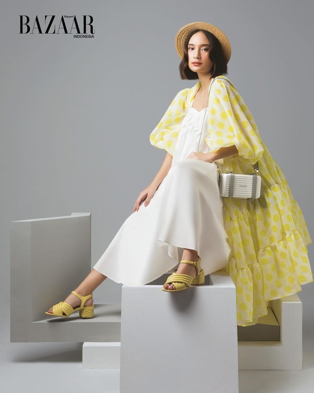 Tatjana Saphira dan RIMOWA untuk Harper's Bazaar Indonesia Tatjana Saphira dan RIMOWA untuk Harper's Bazaar Indonesia