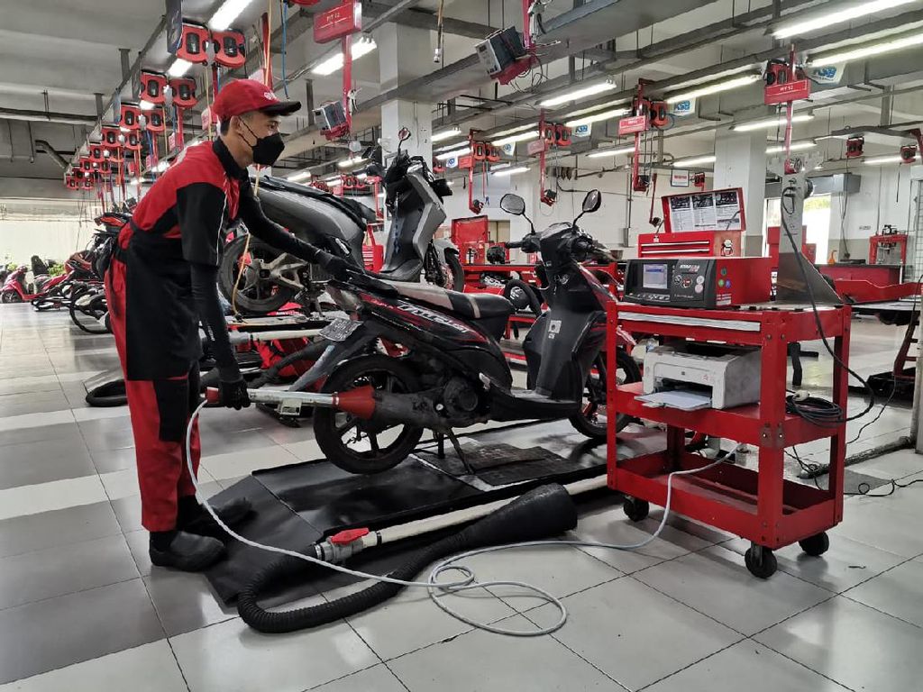 Motor Bisa Uji Emisi Gratis, Ini Syaratnya Motor Bisa Uji Emisi Gratis, Ini Syaratnya
