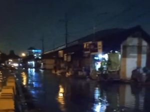 BMKG Maritim Ingatkan Waspada Banjir Rob Malam Ini di Pesisir Pantai Surabaya