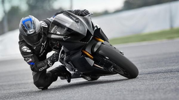 Baru Dirilis, Ini Wujud Yamaha R6 RACE dan R6 GYTR Model Tahun 2022