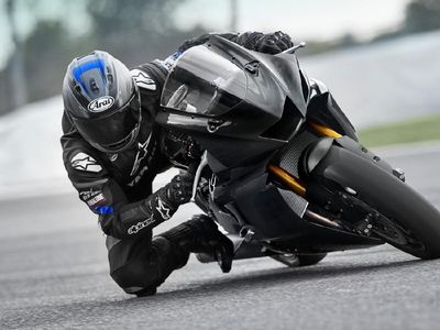 Baru Dirilis, Ini Wujud Yamaha R6 RACE dan R6 GYTR Model Tahun 2022