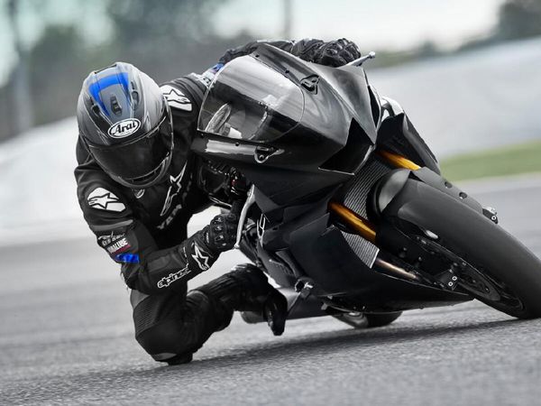 Baru Dirilis, Ini Wujud Yamaha R6 RACE dan R6 GYTR Model Tahun 2022