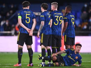 Sancho Rebahan-Cetak Gol, MU Bungkam Villarreal 2-0