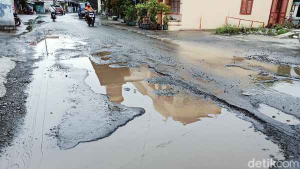 Jalan Rusak di Klaten Capai 241 Km Lho, Ini Penampakannya!