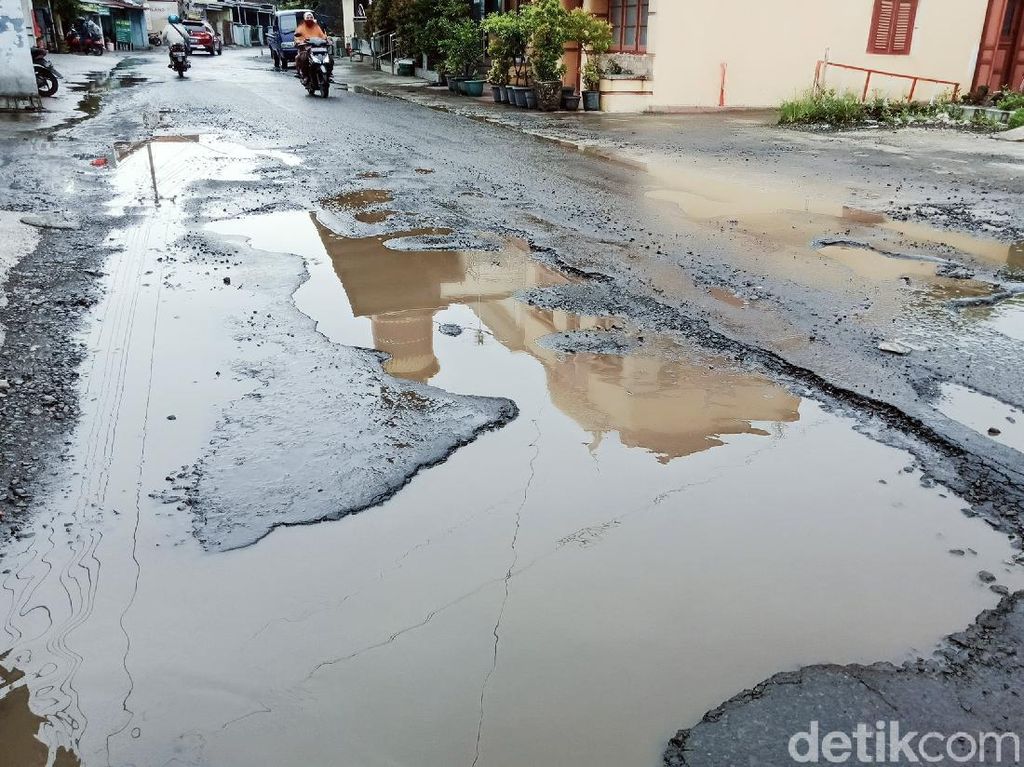 Jalan Rusak di Klaten Capai 241 Km Lho, Ini Penampakannya! Jalan Rusak di Klaten Capai 241 Km Lho, Ini Penampakannya!
