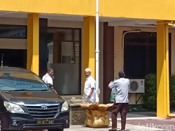 KPK Periksa Kakak Hasan Aminuddin hingga Kepala PDAM Probolinggo