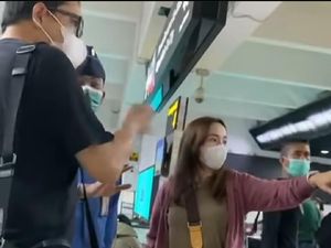 Jadi Alasan Anggiat Cekcok dengan Arteria-Ibu, Ini Aturan Pipis di Pesawat