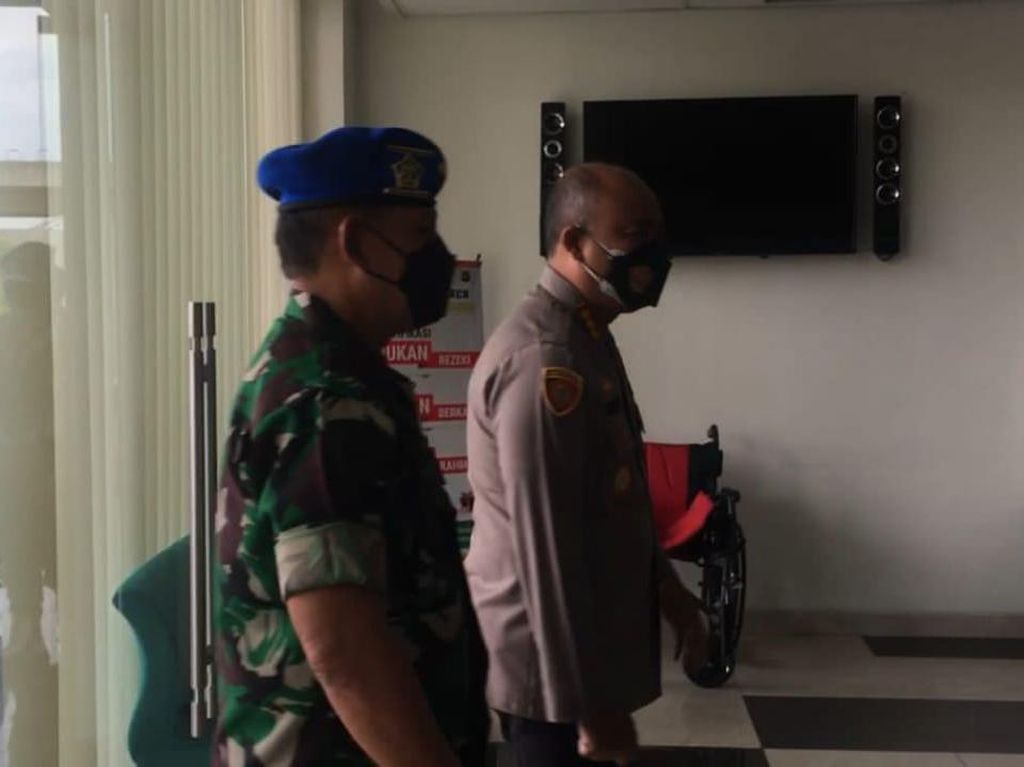 Danpuspom TNI Pantau Kasus Cekcok Anggiat-Arteria, Pastikan Tak Ada Intervensi Danpuspom TNI Pantau Kasus Cekcok Anggiat-Arteria, Pastikan Tak Ada Intervensi