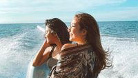 Seru Abis! Gaya Naysilla Mirdad dan Gisel Liburan Bareng