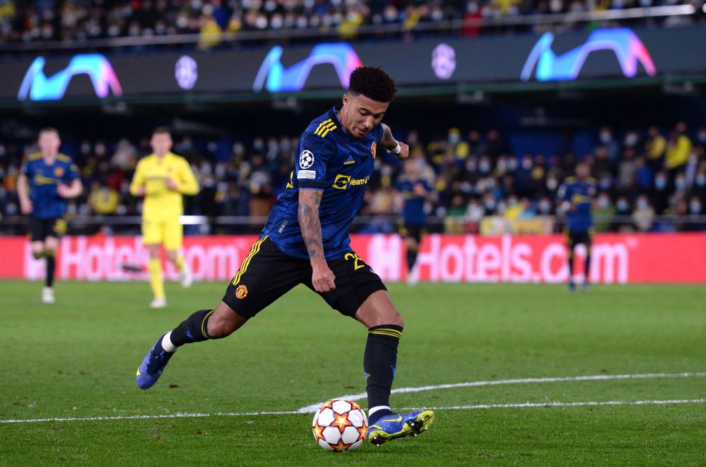 VILLARREAL, SPAIN - NOVEMBER 23: Jadon Sancho of Manchester United scores their side's second goal during the UEFA Champions League group F match between Villarreal CF and Manchester United at Estadio de la Ceramica on November 23, 2021 in Villarreal, Spain. (Photo by Aitor Alcalde/Getty Images)