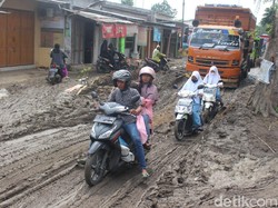 Jalan Offroad di Jombang Bikin Bisnis di Sekitarnya Mati
