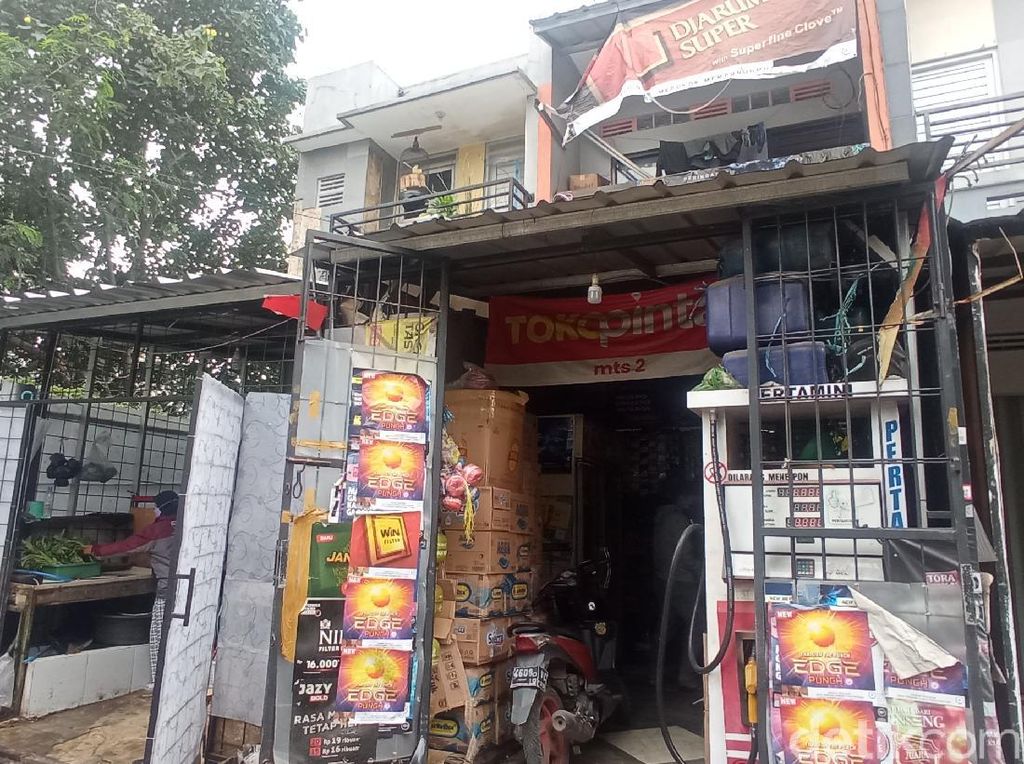 Perampok Bermasker Satroni Toko Kelontong di Cipamokolan Perampok Bermasker Satroni Toko Kelontong di Cipamokolan
