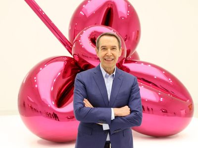 Main-main dengan Patung Tiup Raksasa Jeff Koons
