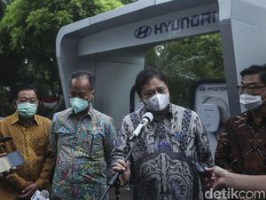 Airlangga Minta Kemenperin Siapkan Jurus Atasi PHK