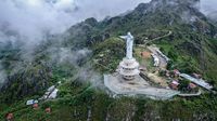 Megahnya Patung Yesus Tertinggi Dunia di Tana Toraja