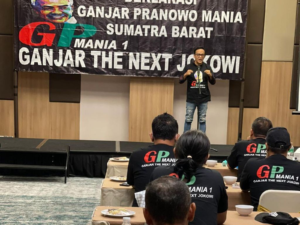 Deklarasi di Bukittinggi, Relawan Klaim Ganjar Diterima Masyarakat Minang Deklarasi di Bukittinggi, Relawan Klaim Ganjar Diterima Masyarakat Minang