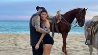 Travis Barker dan Kourtney Kardashian Hot Banget