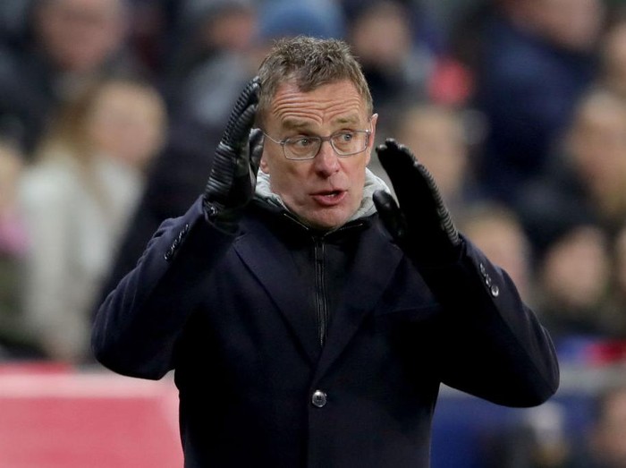 SALZBURG, AUSTRIA - NOVEMBER 29:  Ralph Rangnick, head coach of Leipzig reacts during the UEFA Europa League Group B match between RB Salzburg and RB Leipzig at  on November 29, 2018 in Salzburg, Austria.  (Photo by Alexander Hassenstein/Getty Images)