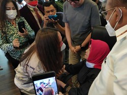 Pernyataan Lengkap Anggiat Pasaribu Usai Nangis Minta Maaf ke Arteria-Ibunda