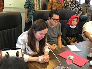 Cerita Arteria Sempat Tertawa-Bingung Sepulang Cekcok Vs Anggiat Pasaribu Cerita Arteria Sempat Tertawa-Bingung Sepulang Cekcok Vs Anggiat Pasaribu