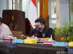 Peringati Hari Guru, Mas Dhito Percepat Penyaluran Insentif untuk GTT-PTT