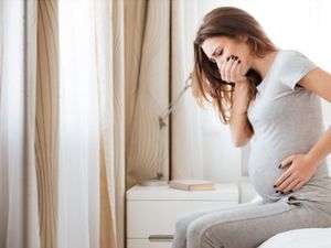 Bumil Perlu Tahu! Cara Tepat Atasi Mual di Awal Kehamilan