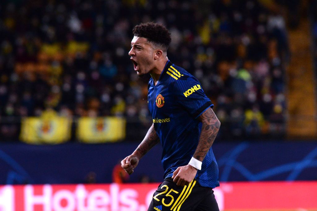 VILLARREAL, SPAIN - NOVEMBER 23: Jadon Sancho of Manchester United celebrates after scoring their side's second goal during the UEFA Champions League group F match between Villarreal CF and Manchester United at Estadio de la Ceramica on November 23, 2021 in Villarreal, Spain. (Photo by Aitor Alcalde/Getty Images)
