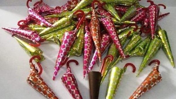 10 Jajanan Tahun 90-an Ini Bikin Nostalgia, Ada Cokelat Payung dan Permen Kaki