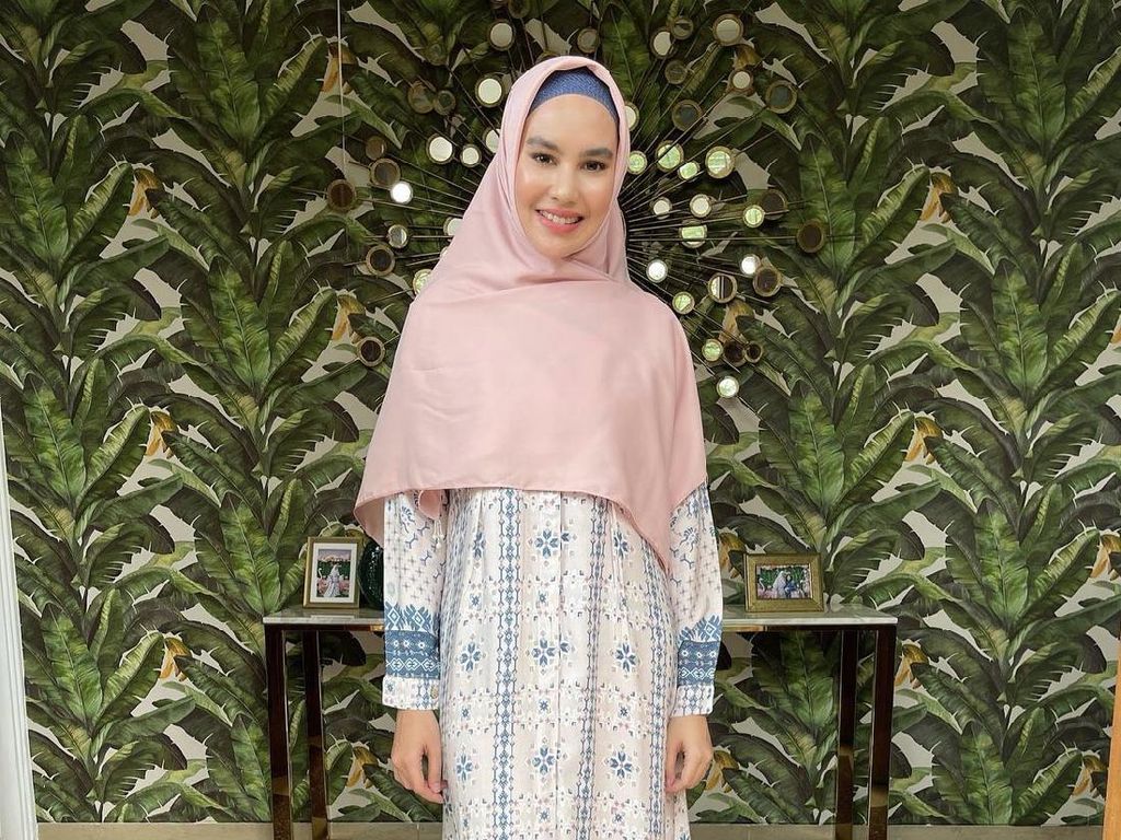 Kartika Putri Murka Ada Pria Diduga Lecehkan Pakaian Wanita Muslim