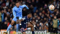 Bek: Presnel Kimpembe, masih dibidik dari PSG. Foto: Getty Images/Shaun Botterill