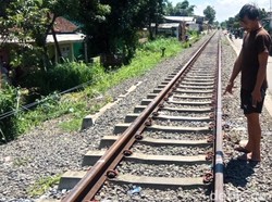 Seorang Ibu di Sukabumi Tewas Terlindas Kereta, Diduga Bunuh Diri