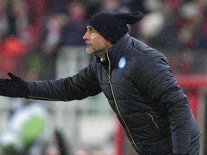 Spalletti Tolak Jabat Tangan Pelatih Spartak Moskow Usai Napoli Kalah Spalletti Tolak Jabat Tangan Pelatih Spartak Moskow Usai Napoli Kalah