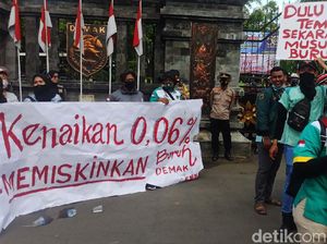 Minta Upah Naik 10 %, Buruh Geruduk Kantor Bupati Demak