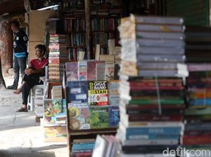 Harapan Pedagang Pasar Buku Palasari Bandung Sambut Ramadan Harapan Pedagang Pasar Buku Palasari Bandung Sambut Ramadan