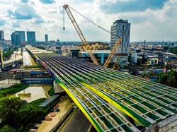 Tol Becakayu Beroperasi Penuh Tahun Depan